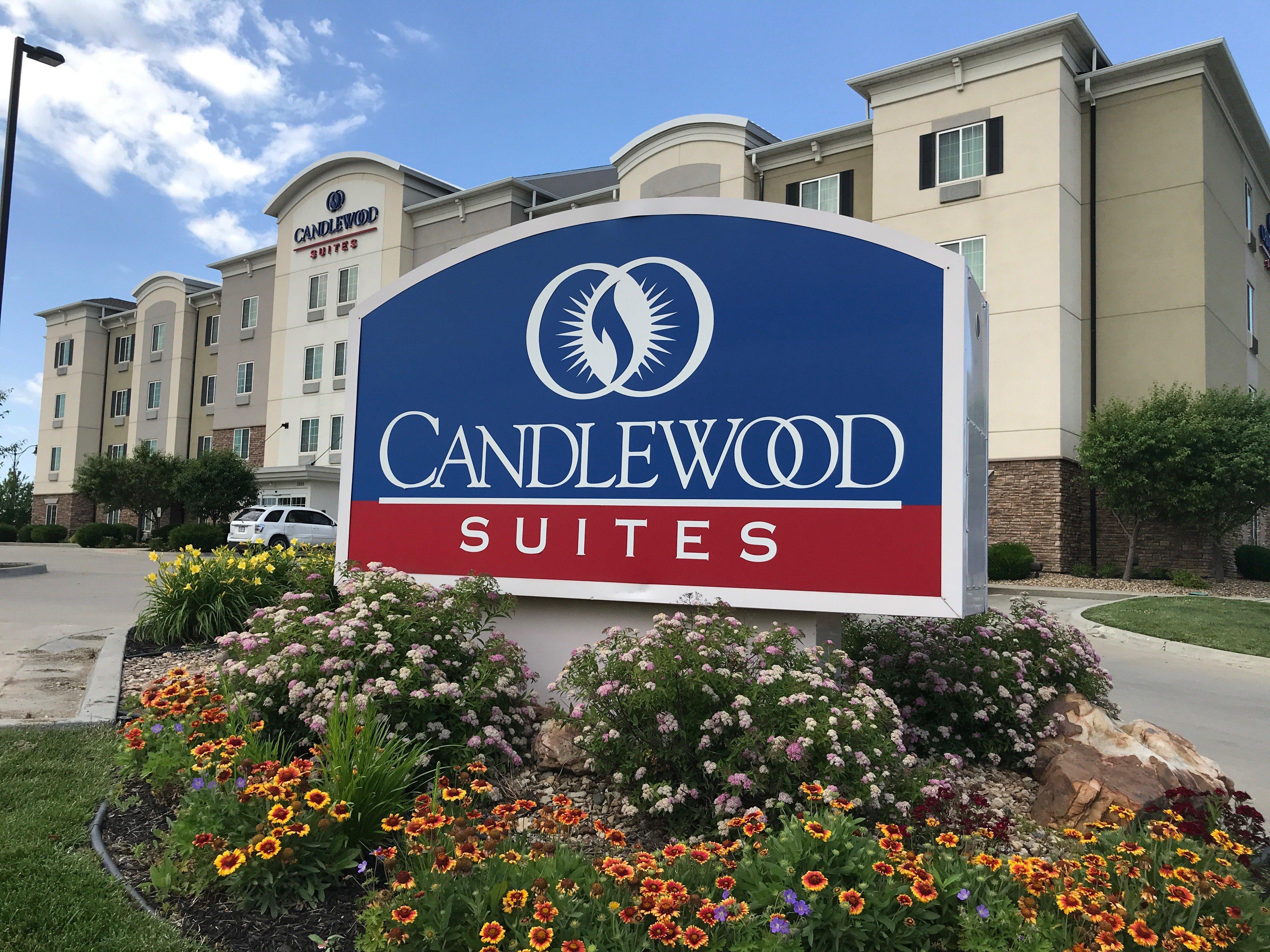 Candlewood Suites Saint Joseph By Ihg Екстериор снимка