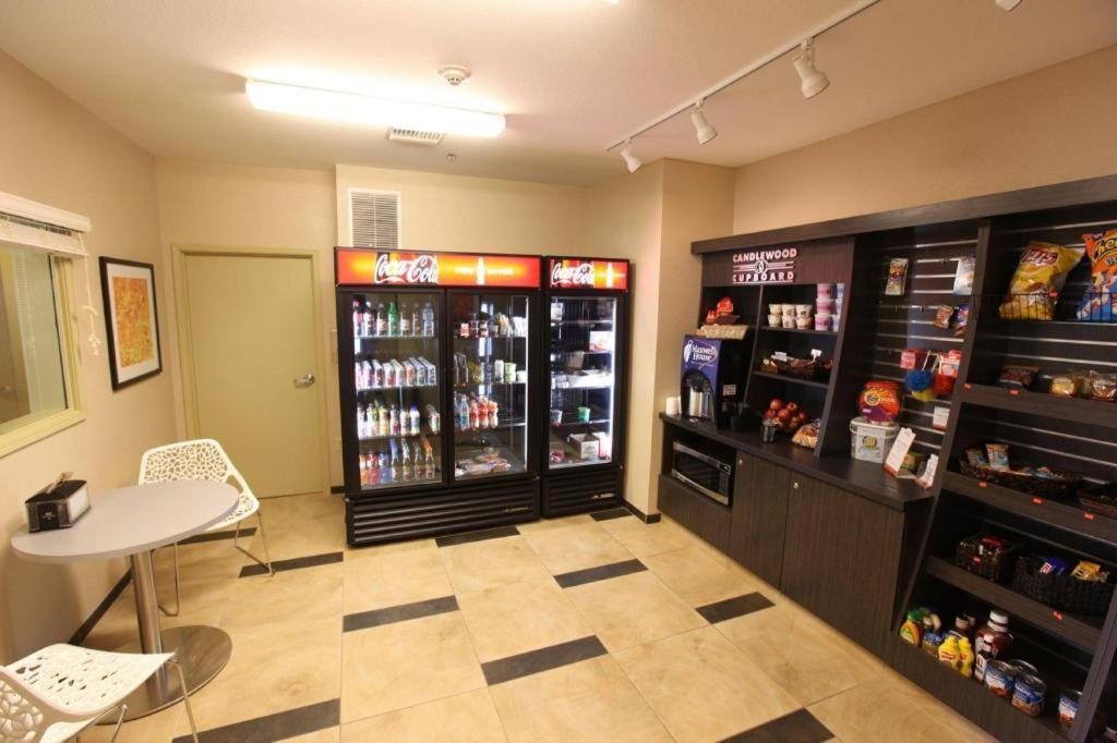Candlewood Suites Saint Joseph By Ihg Екстериор снимка