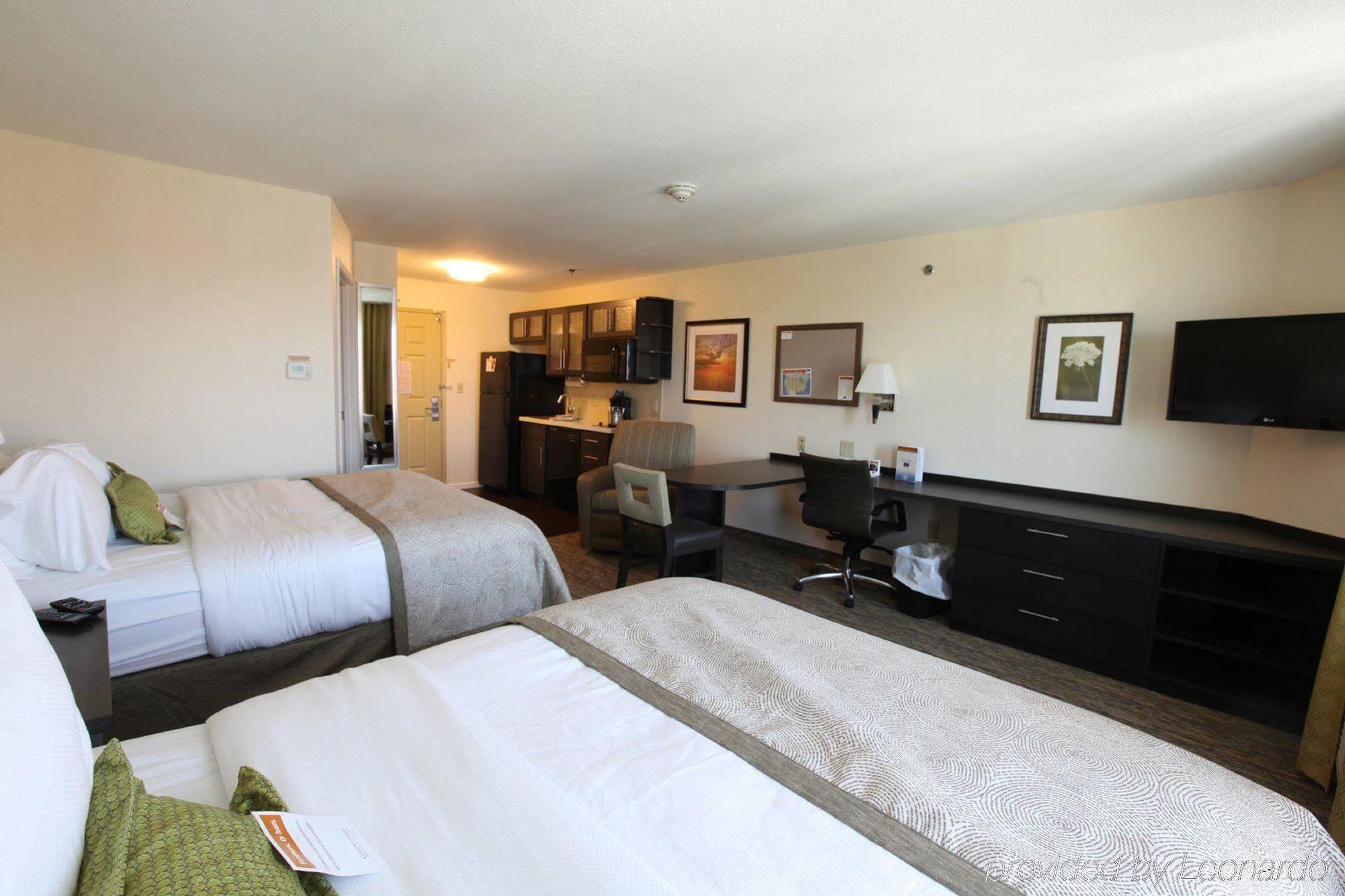 Candlewood Suites Saint Joseph By Ihg Екстериор снимка